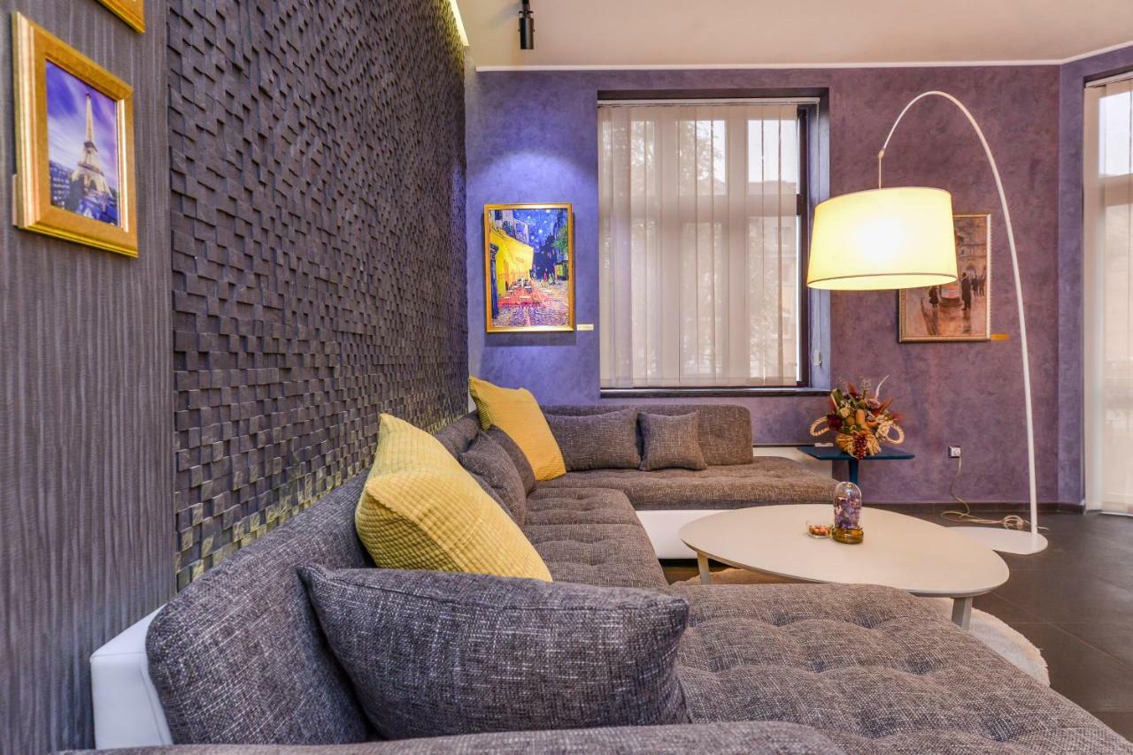 Champs-Elysees Sofia 2-Bdr, 2-Bthr Tsar Simeon Suite By Flat Mаnager Екстер'єр фото