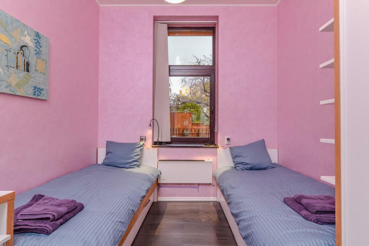 Champs-Elysees Sofia 2-Bdr, 2-Bthr Tsar Simeon Suite By Flat Mаnager Екстер'єр фото
